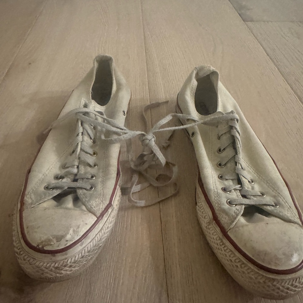 Converse Off-White Canvas Sneakers men’s size 8.5